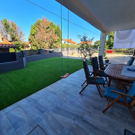 Apartman Nicolle Brzac Екстер'єр фото